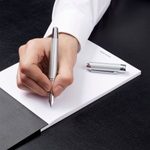 Hugo Boss Химикалка Essential Metal, в кутия, хром