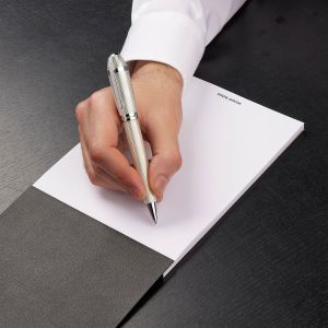 Hugo Boss Химикалка Arc Futurist, в кутия, сребриста