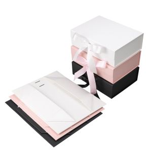 Office 1 Кутия Gift Box, с магнитно затваряне, сгъваема, 26 х 23 х 9.5 cm, бяла