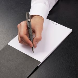 Hugo Boss Химикалка Quantum, в кутия, хром