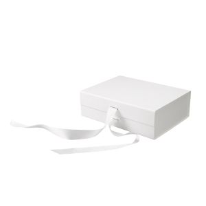 Office 1 Кутия Gift Box, с магнитно затваряне, сгъваема, 24 х 18 х 7.8 cm, бяла