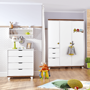 Трикрилен детски гардероб KAKULE
