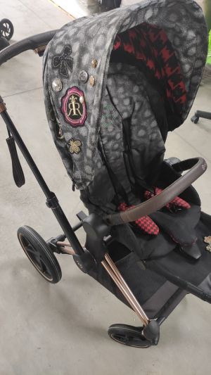 Бебешка количка Priam Rebellious с хибридни гуми