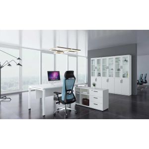Бюро RFG Monaco, 1600 х 800 х 750 mm, ПДЧ 25 mm, метални крака, бяло