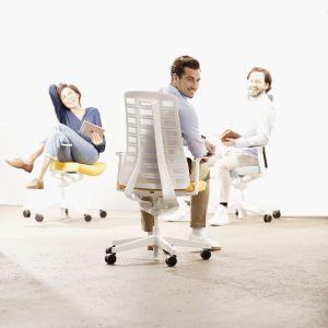 Eргономичен стол Interstuhl Pure PU213, дамаска и меш, Smart-Spring механизъм, до 120 kg, черен/лилав