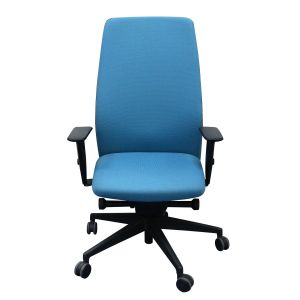 Ергономичен офис стол Interstuhl Aim 1S22, текстил, Synchronous механизъм, полиамидна основа, син пастел, сглобена мостра